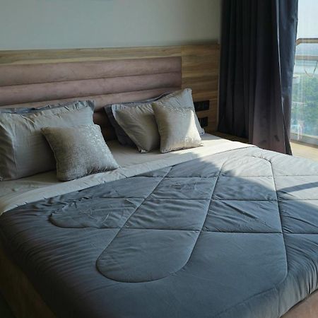 The Luxe Living 호텔 노이다 외부 사진