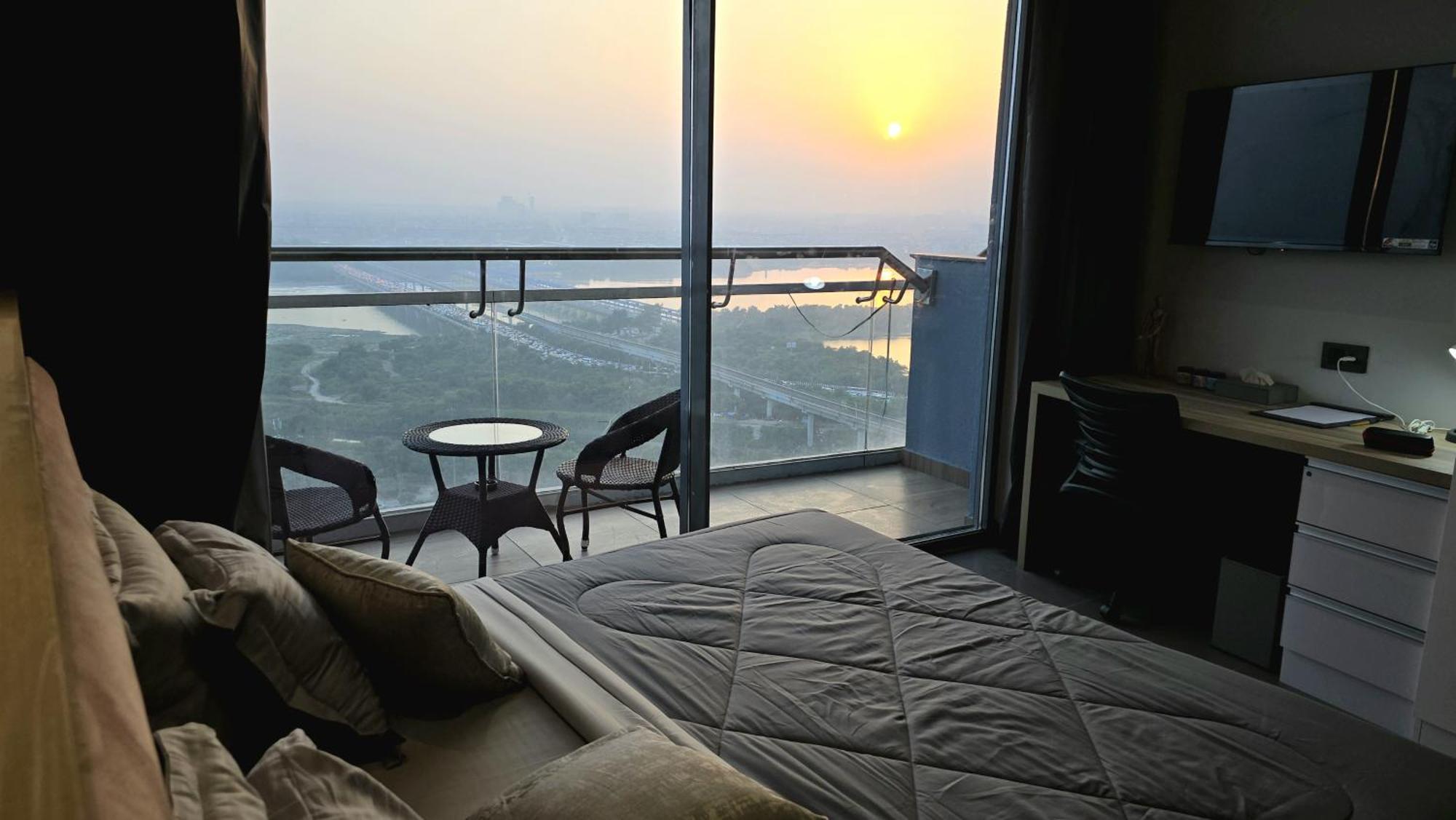 The Luxe Living 호텔 노이다 외부 사진